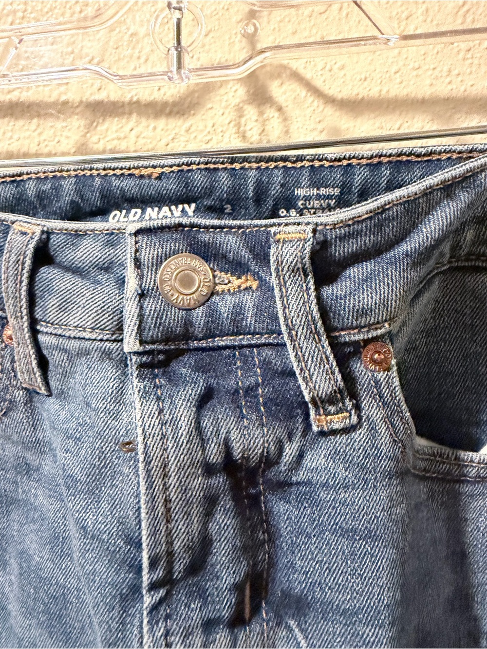 Old Navy Straight-Leg Jeans in Classic Blue Wash-EUC - Picture 5 of 9